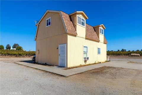Tiny photo for 6944 Union Road, Paso Robles, CA 93446 (MLS # NS25240287)