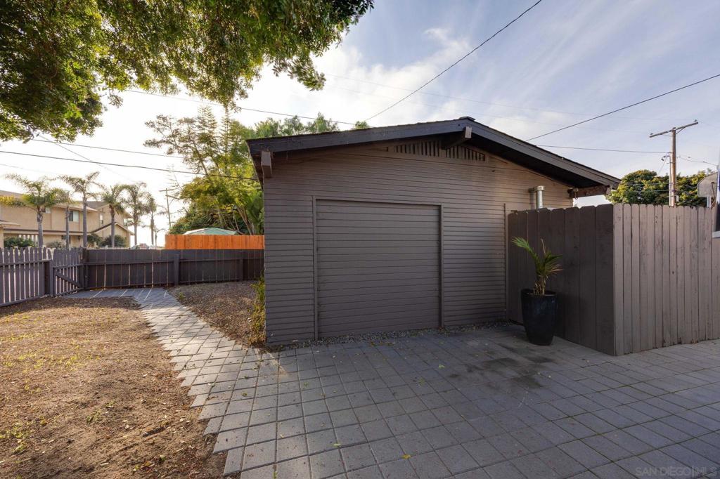 Cardiff By The Sea - Residential