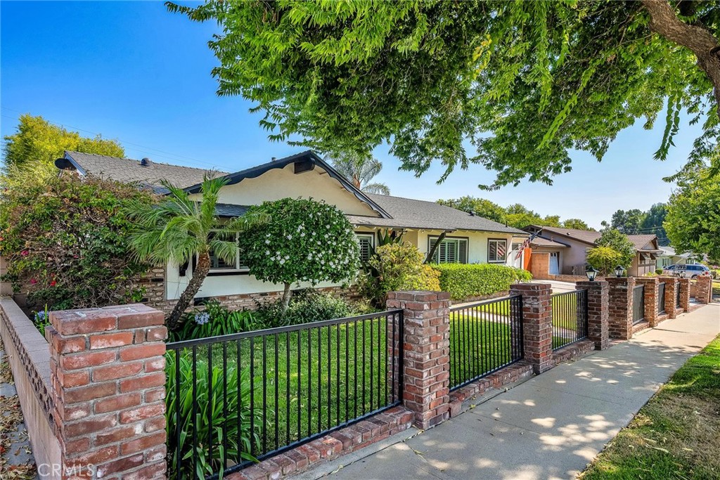 Belwood (102) - Residential