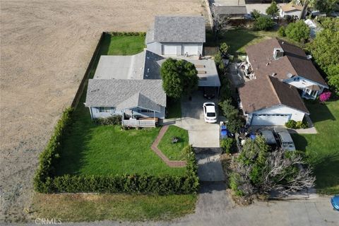 Photo of 14796 Merrill Avenue, Fontana, CA 92335 (MLS # IV26061131)