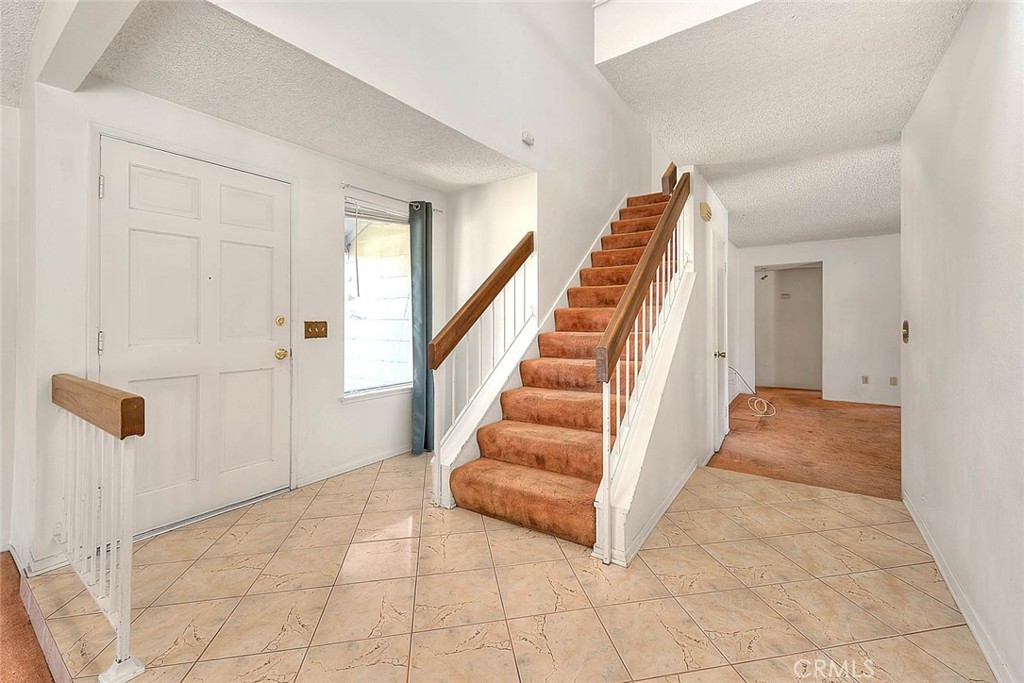 1473 E Bermuda Dunes Street