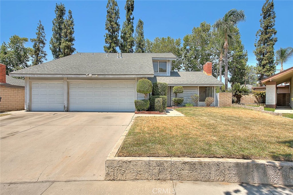1473 E Bermuda Dunes Street