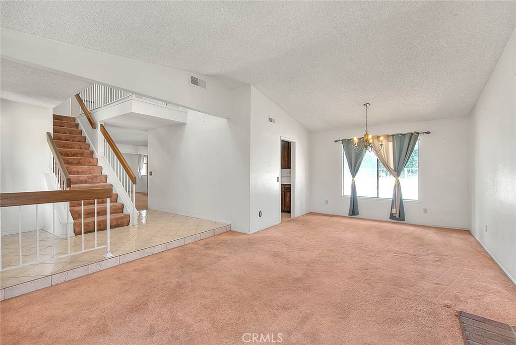 1473 E Bermuda Dunes Street
