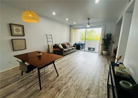 Photo of 20191 Cape Coral Ln Unit #116 Ln, Huntington Beach, CA 92646 (MLS # DW26038951)