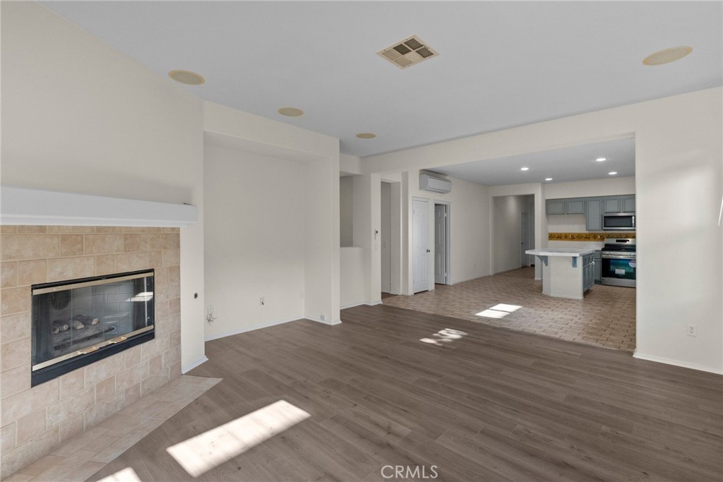 Eldorado Village (ELDV) - Residential Lease