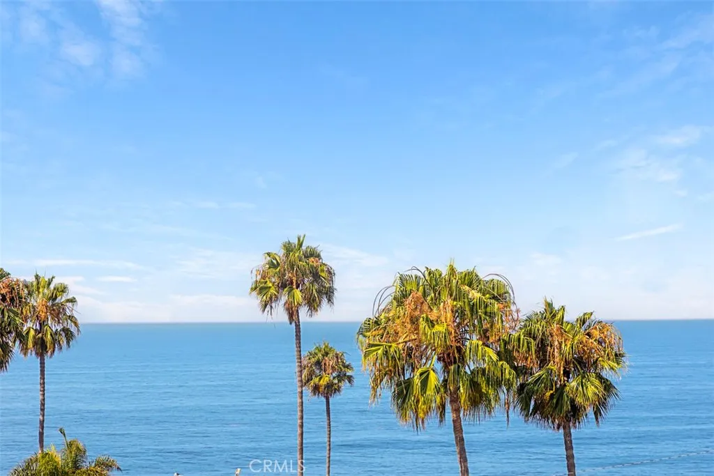 Laguna Beach, California 92651, United States, 2 Bedrooms Bedrooms, ,1 BathroomBathrooms,Residential,Active,255086