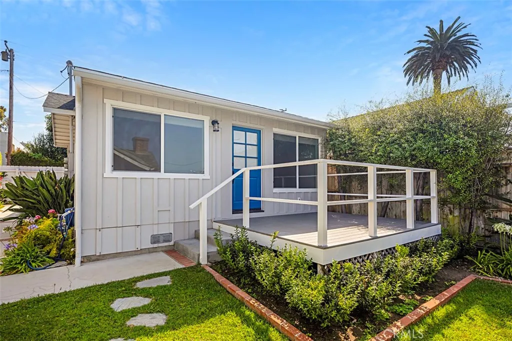 Laguna Beach, California 92651, United States, 2 Bedrooms Bedrooms, ,1 BathroomBathrooms,Residential,Active,255086