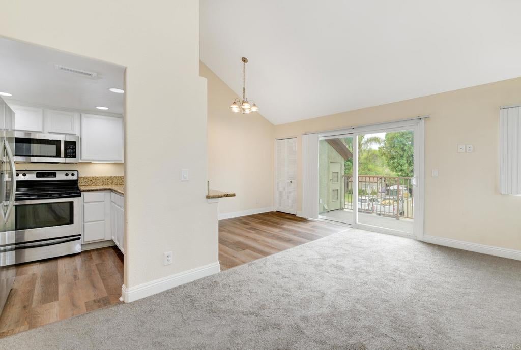 1509 E Washington Ave 27