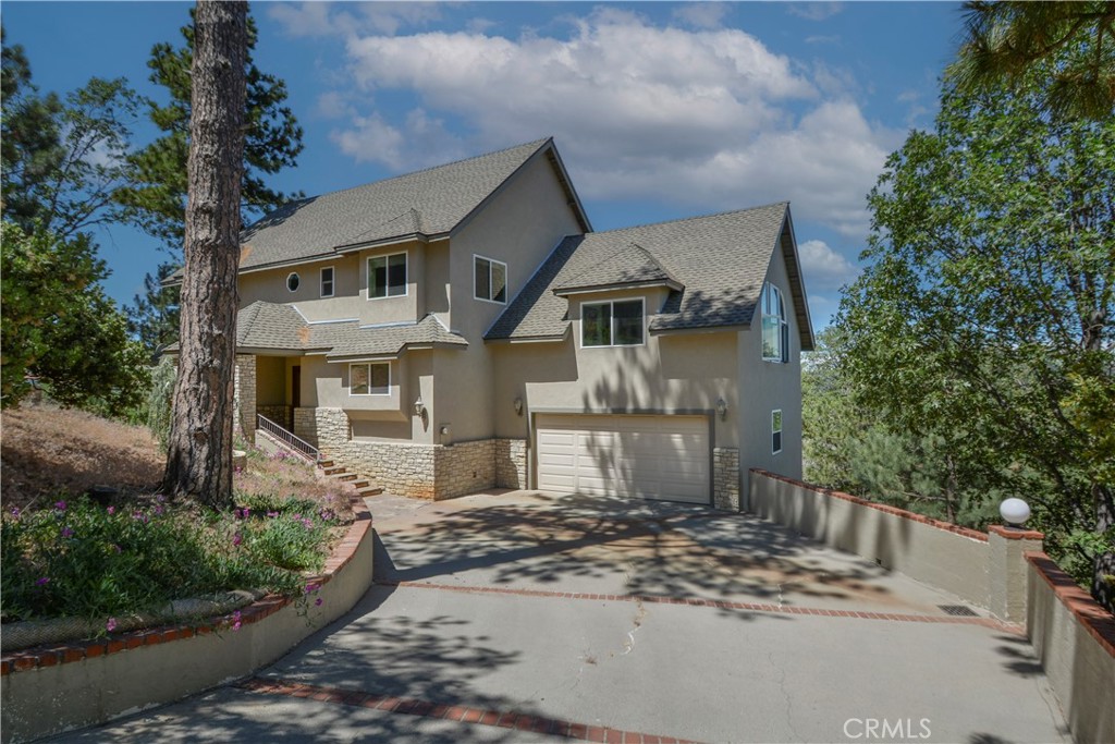 Arrowhead Woods (AWHW) - Residential