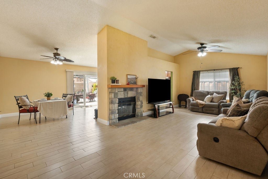 2569 W Plaza Serena Drive