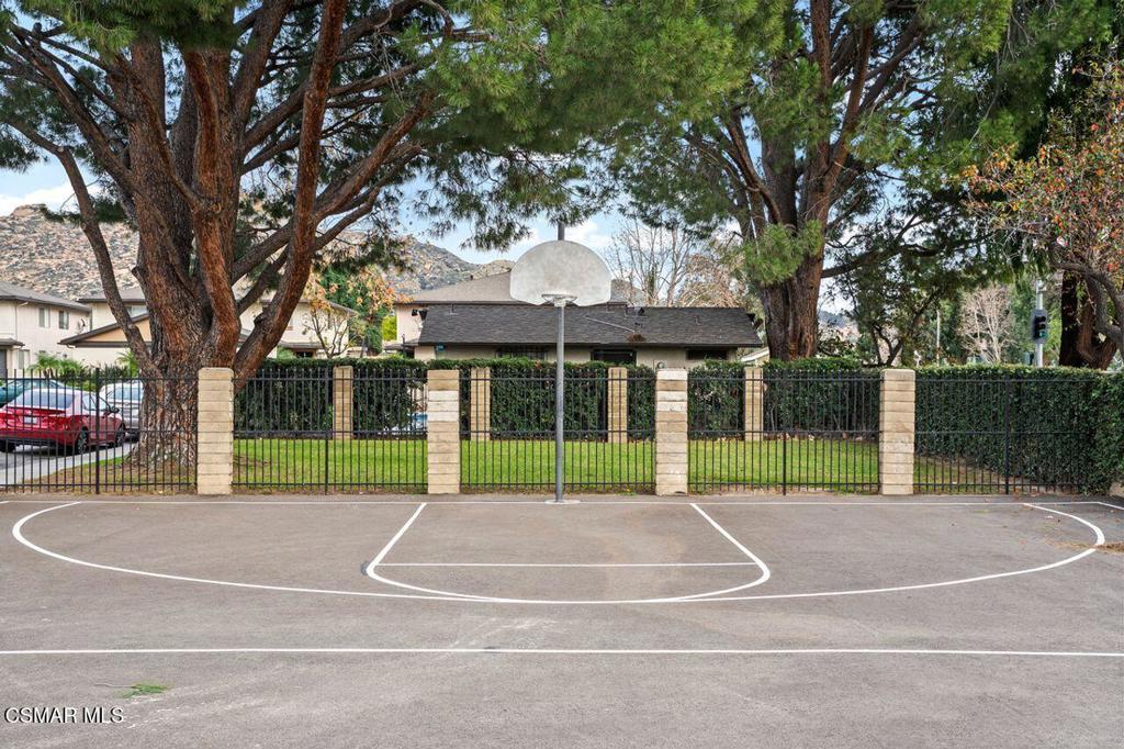 McKeon (V.D.M.)-221 - 1001582 - Residential
