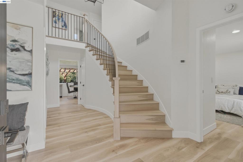 92 Dubost Ct