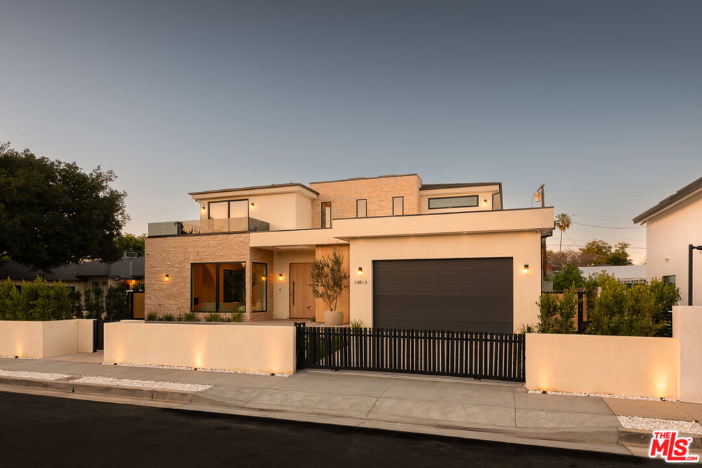 14813 Mccormick Street