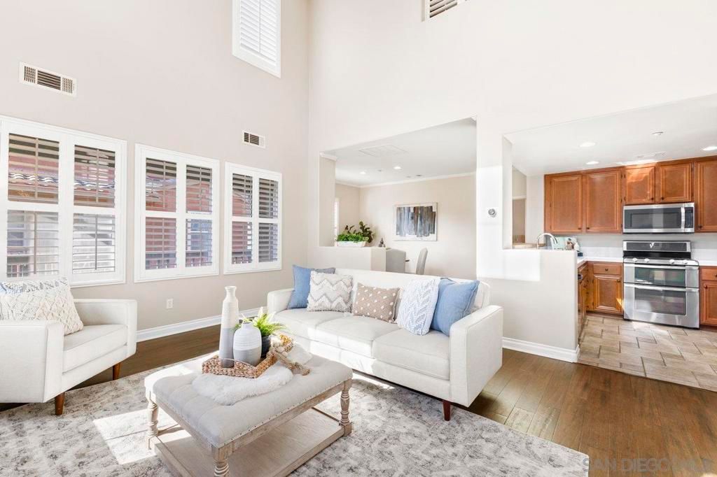 listing image 130726304609636793145