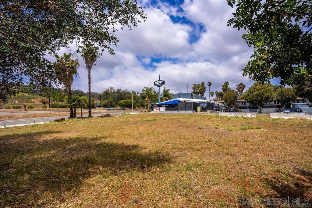 2690 S Escondido Blvd