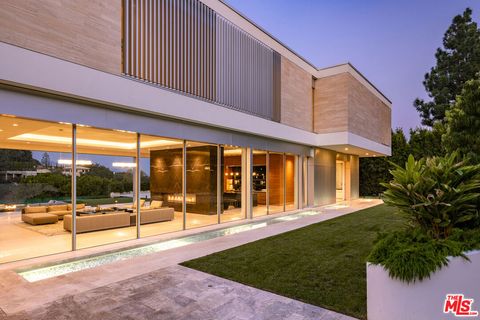 642 Perugia Way Los Angeles CA 90077