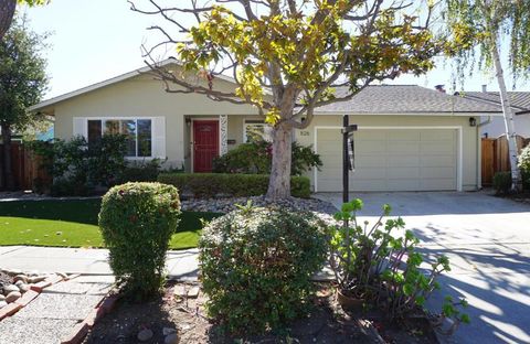 Photo of 826 Flin Way, Sunnyvale, CA 94087 (MLS # ML82026081) Photo of 826 Flin Way, Sunnyvale, CA 94087 (MLS # ML82026081)