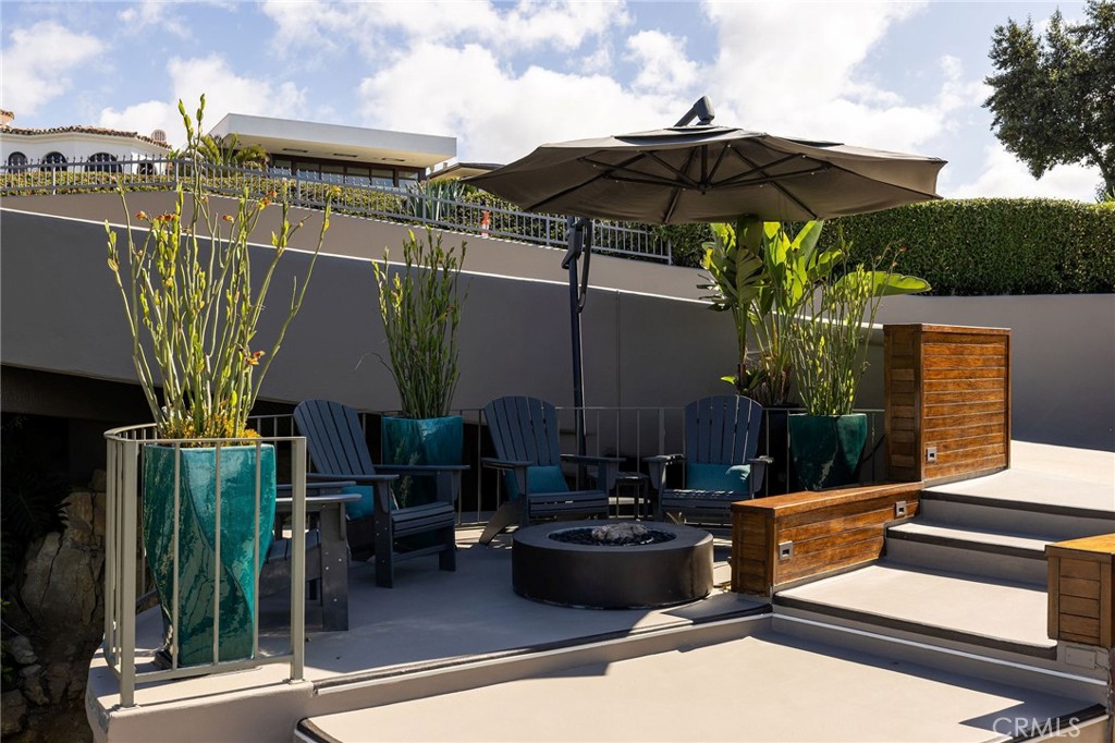 Corona del Mar South of PCH (CDMS) - Residential Lease