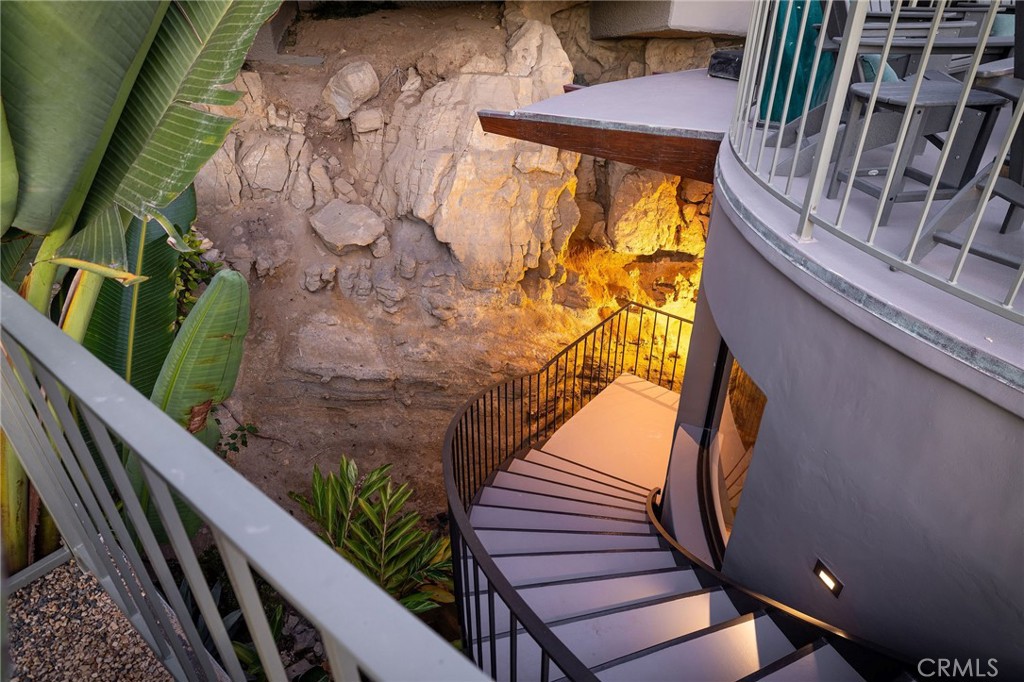 Corona del Mar South of PCH (CDMS) - Residential Lease