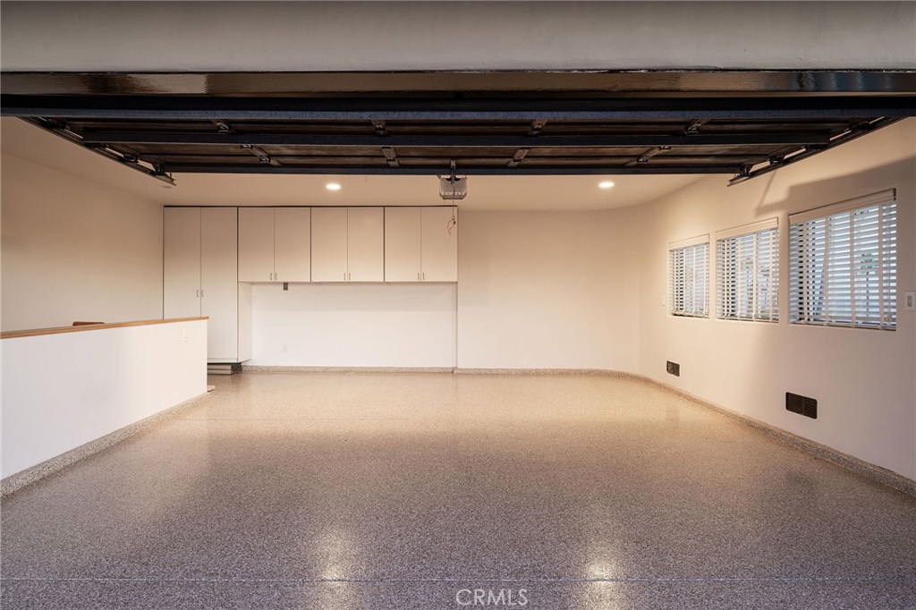 Corona del Mar South of PCH (CDMS) - Residential Lease