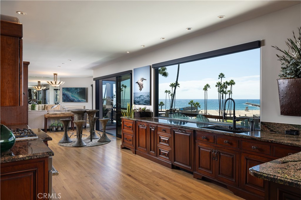 Corona del Mar South of PCH (CDMS) - Residential Lease