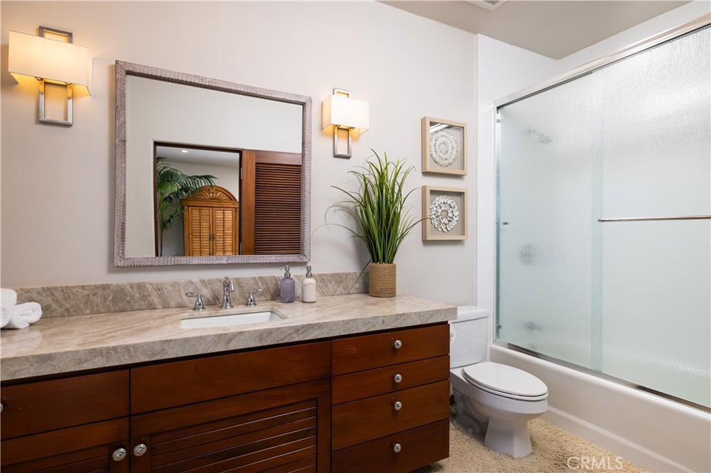Corona del Mar South of PCH (CDMS) - Residential Lease