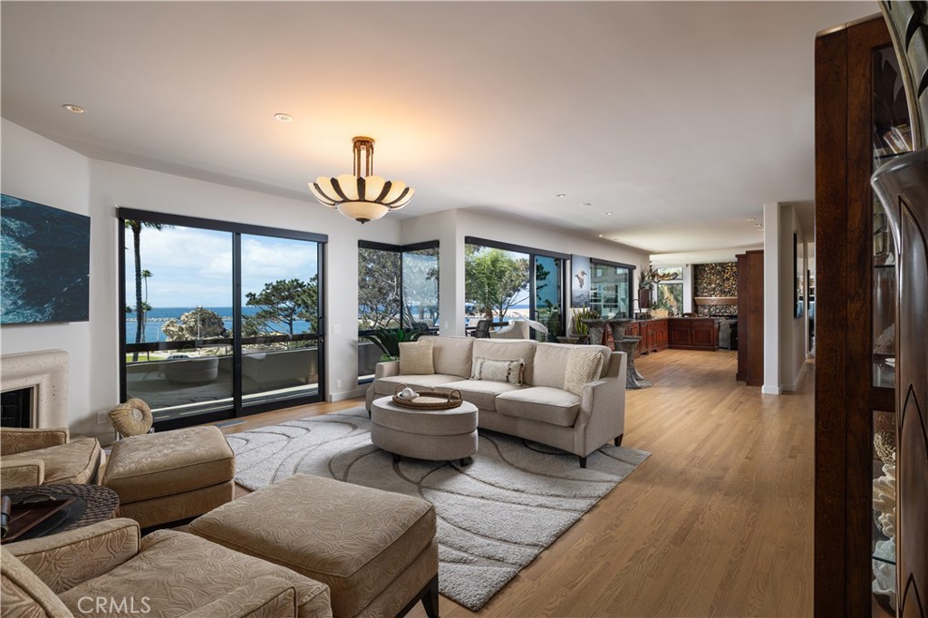 Corona del Mar South of PCH (CDMS) - Residential Lease
