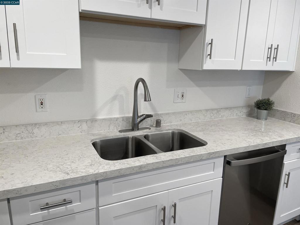 SUNNY GLEN - Residential