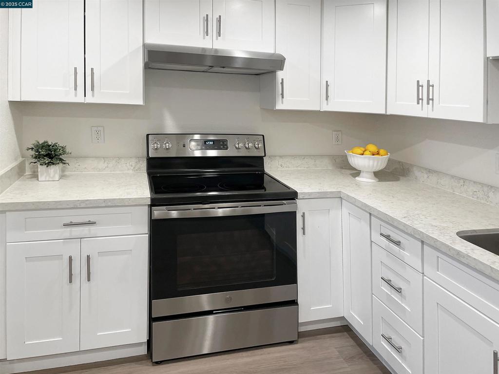 SUNNY GLEN - Residential