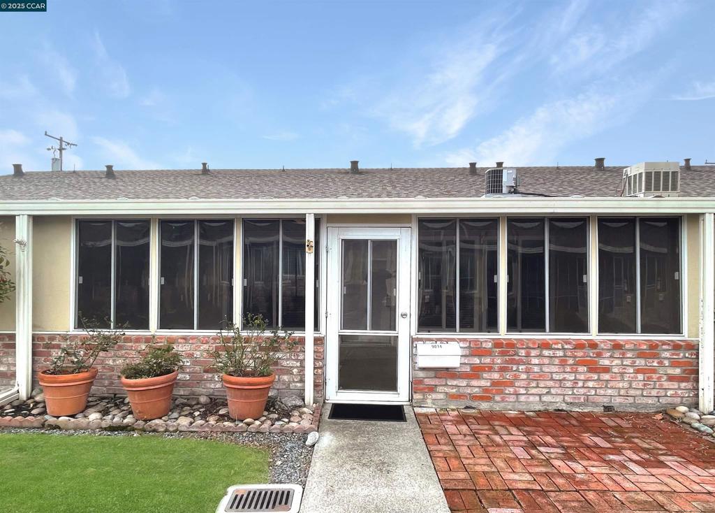 SUNNY GLEN - Residential