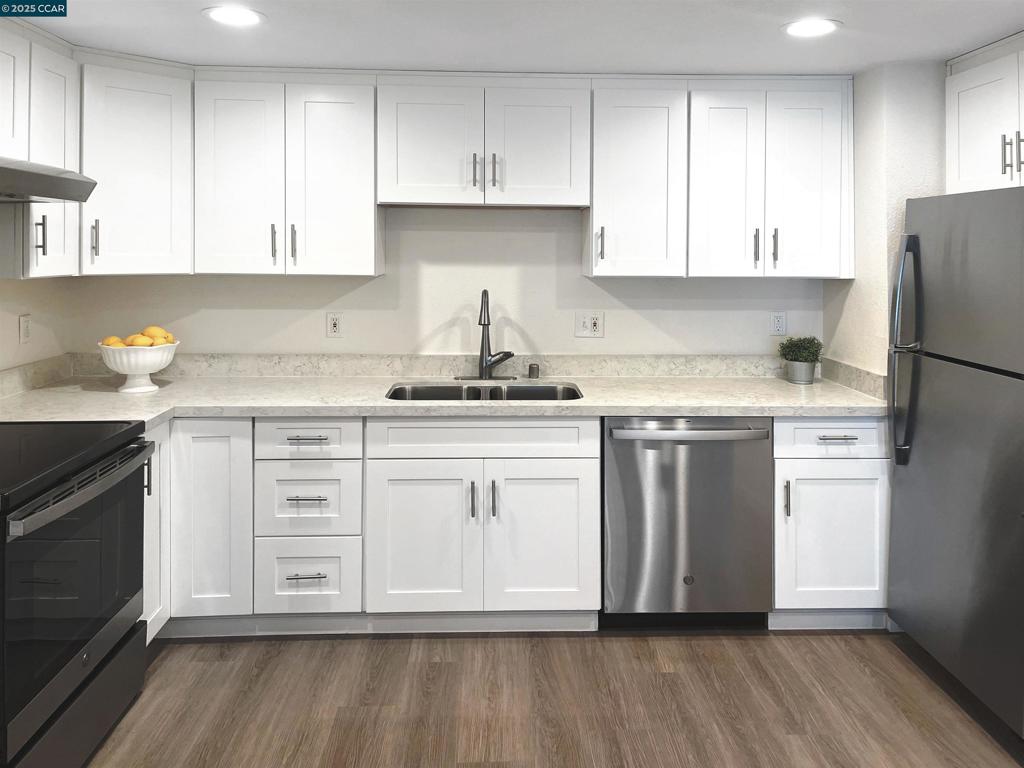 SUNNY GLEN - Residential