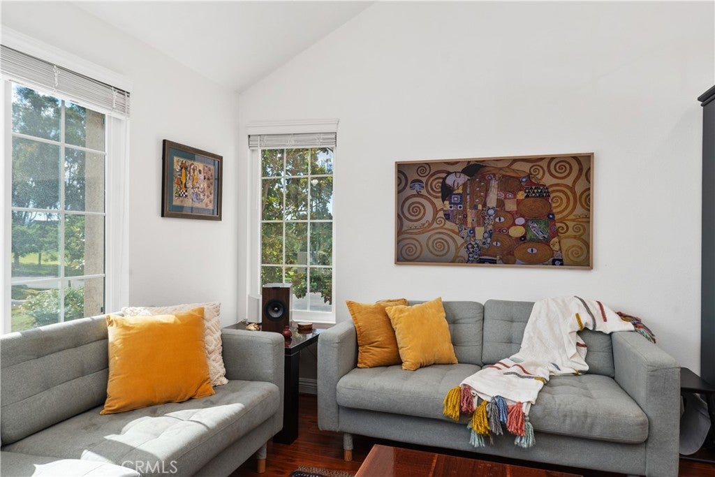 53 Woodleaf