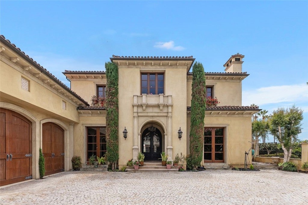 101 Ritz Cove Drive