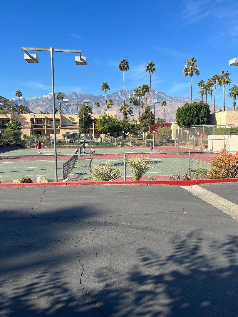 Palm Springs Golf & - Residential Lease