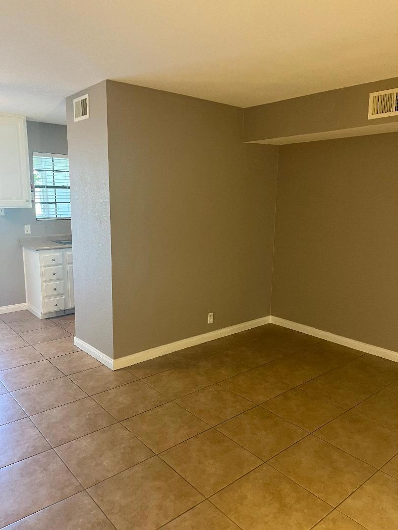 Palm Springs Golf & - Residential Lease