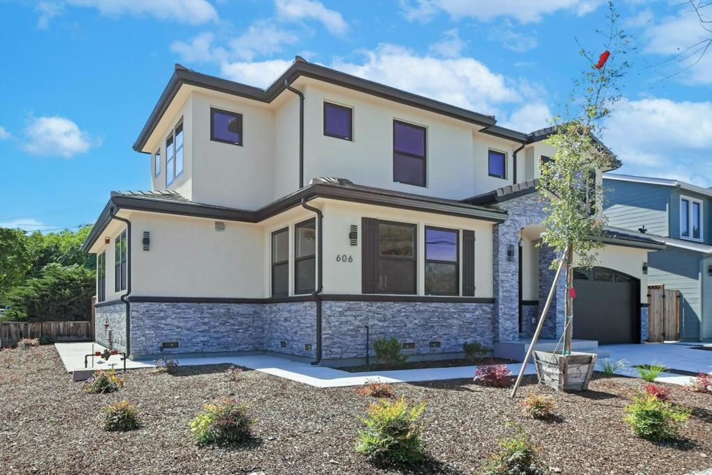 Photo of 606 W Mc Kinley Avenue, Sunnyvale, CA 94086 (MLS # ML82041436)