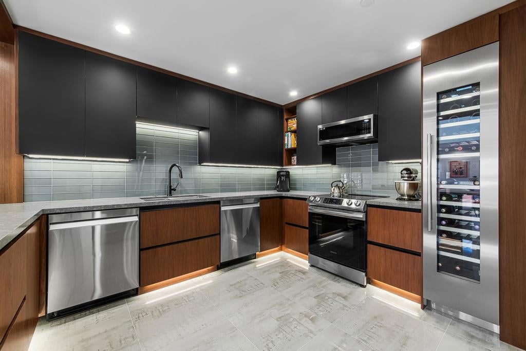 500 E Amado Road 223