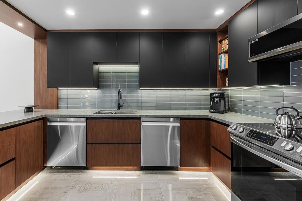 500 E Amado Road 223