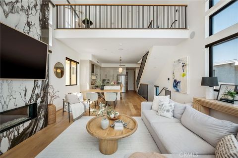 Photo of 1743 Van Horne Lane, Redondo Beach, CA 90278 (MLS # SB26114378)