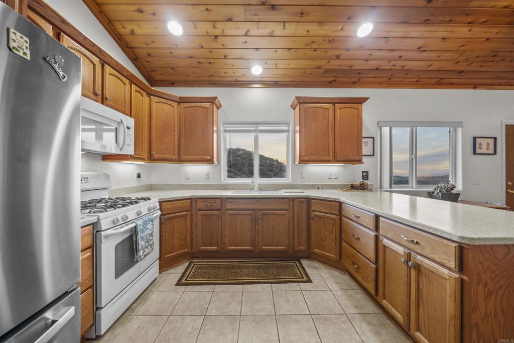35465 Sunset Lane
