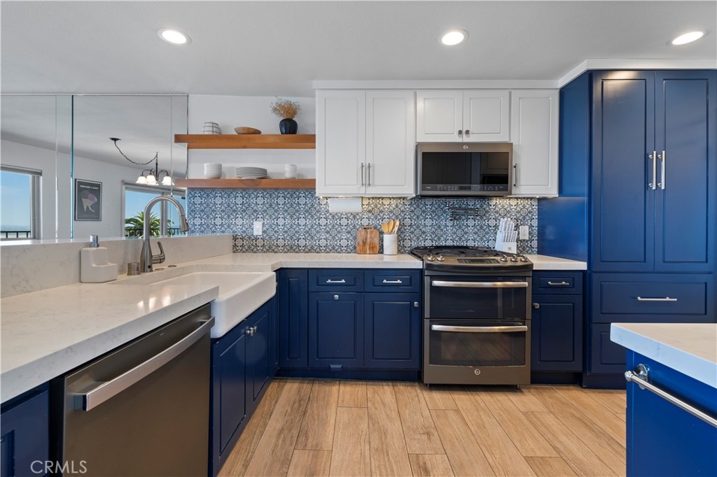 2700 E Panorama Drive 208
