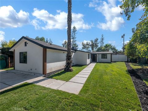 Photo of 20528 & 20526 Hamlin Street, Winnetka, CA 91306 (MLS # SR25255351)