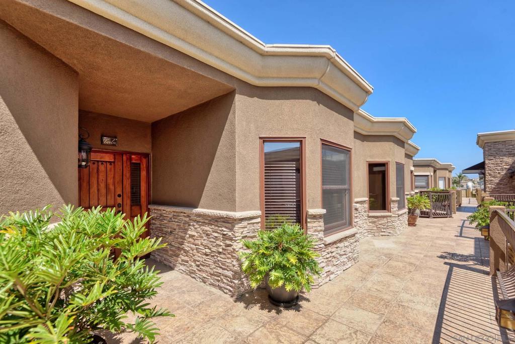 7555 Eads Ave AVE 12, La Jolla CA 92037
