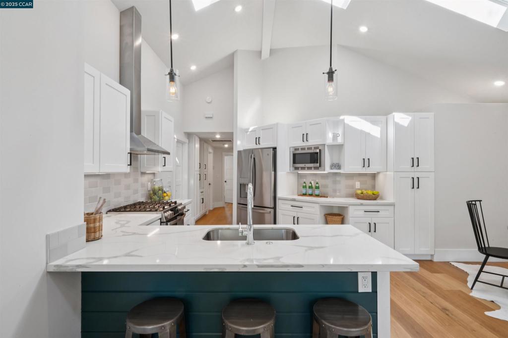 DOWNTOWN LAF - Residential