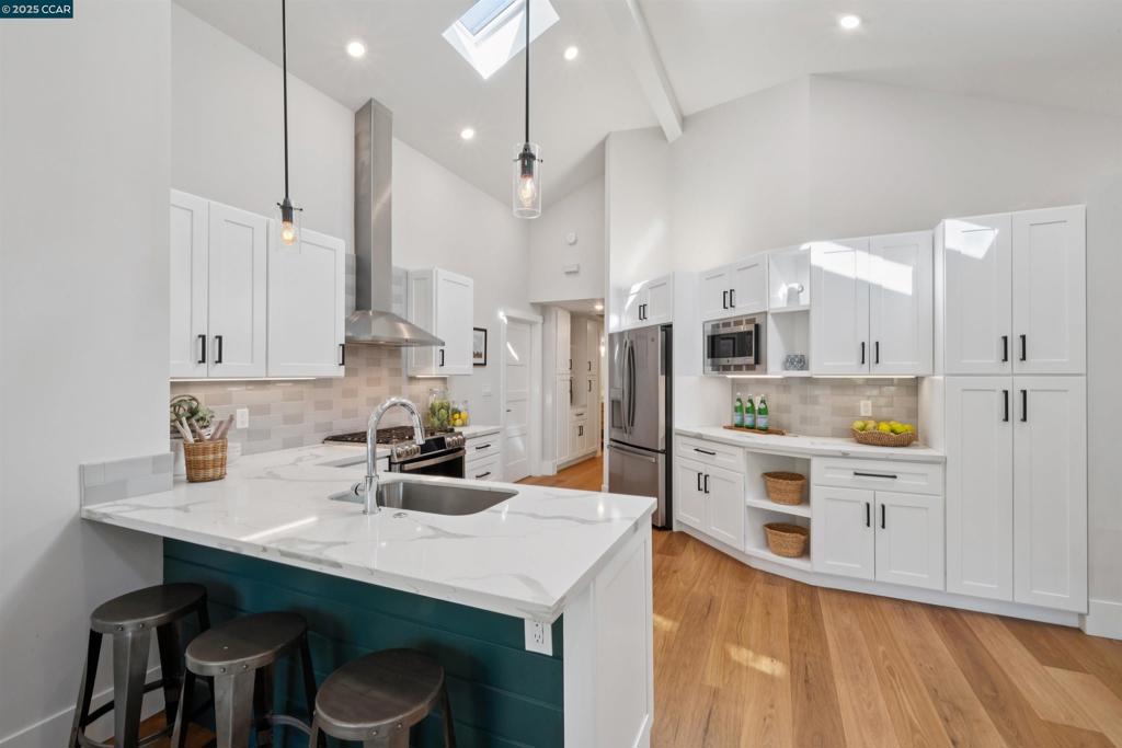 DOWNTOWN LAF - Residential