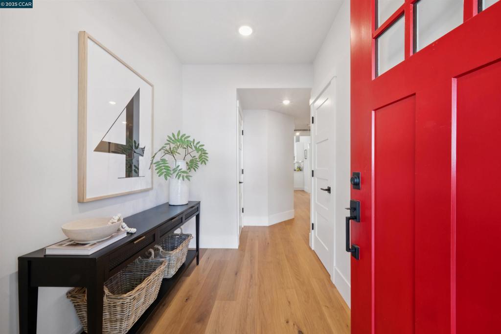 DOWNTOWN LAF - Residential