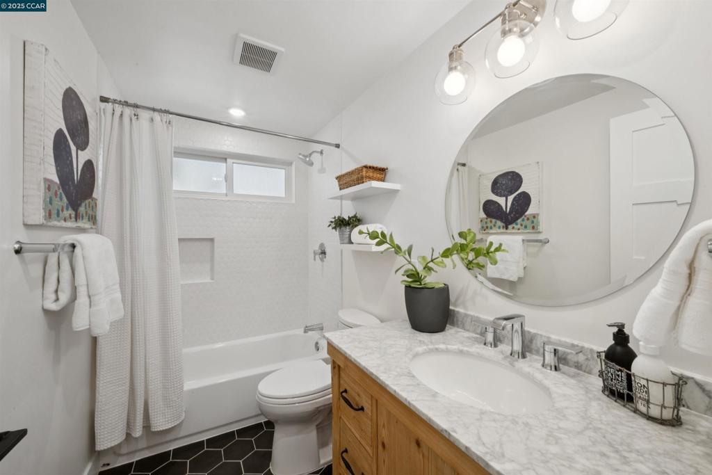 DOWNTOWN LAF - Residential