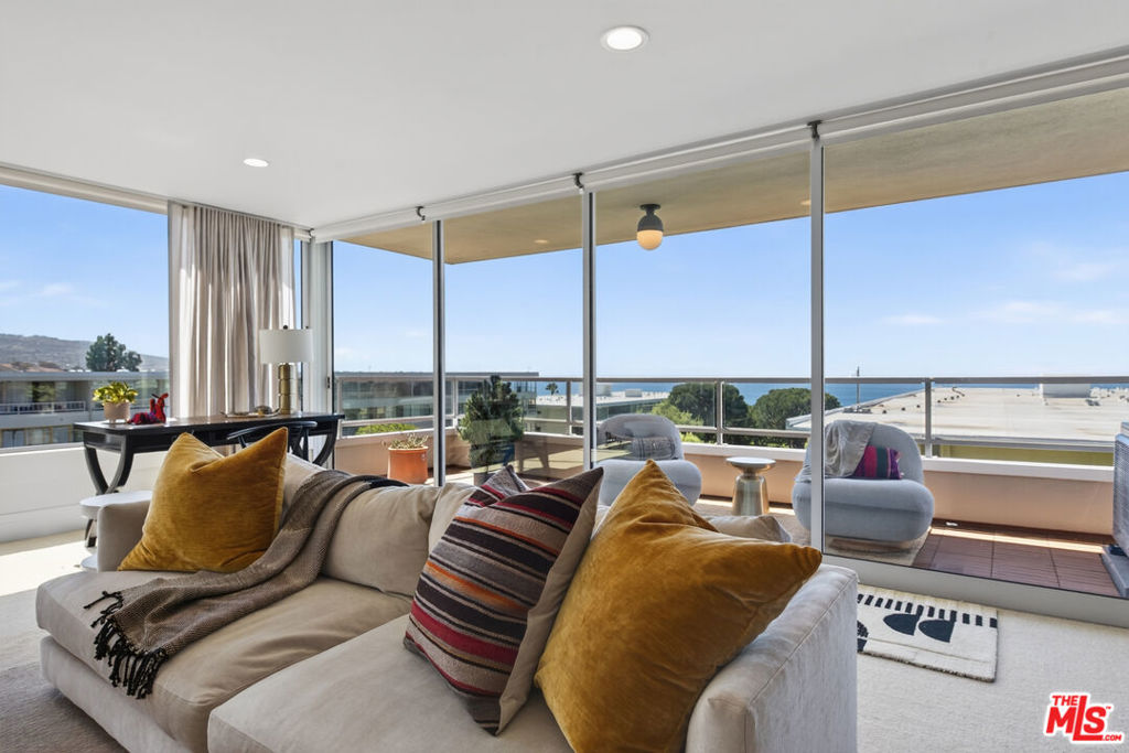 32646 Coastsite Drive 202