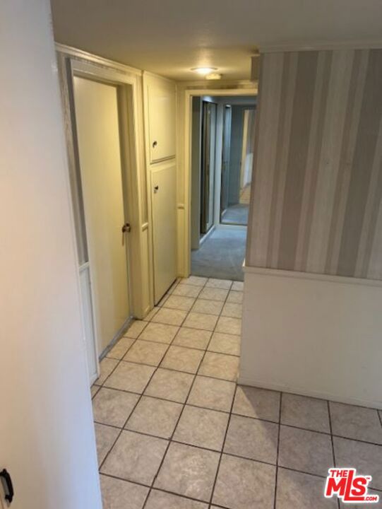 2136 Via Puerta N