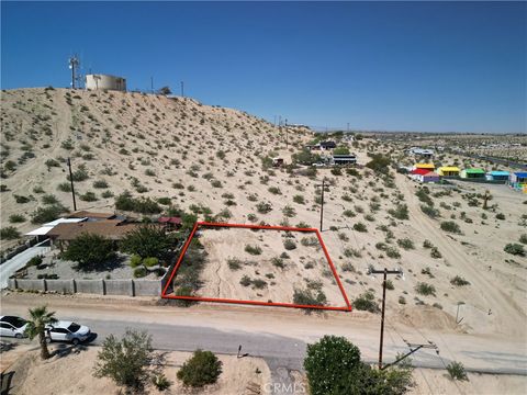 Photo of 777 Hillside Avenue, 29 Palms, CA 92277 (MLS # JT25219180) Photo of 777 Hillside Avenue, 29 Palms, CA 92277 (MLS # JT25219180)